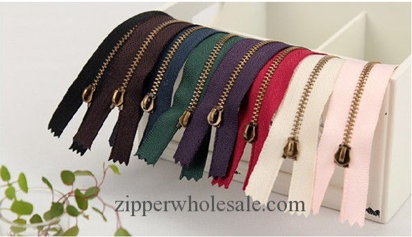 zippers for sale in bulk
