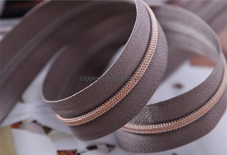 Metallic Finish Nylon Coil Zippers