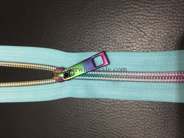 MULTI COLOUR nylon zippers and pulls